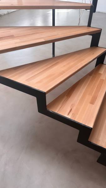 Pose d'un Béton Ciré spatulé dans la région de LYON