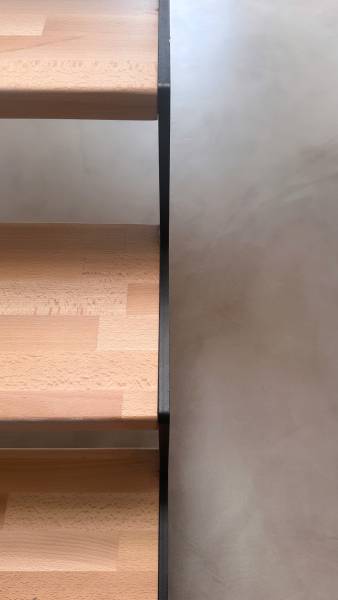 Pose d'un Béton Ciré spatulé dans la région de LYON